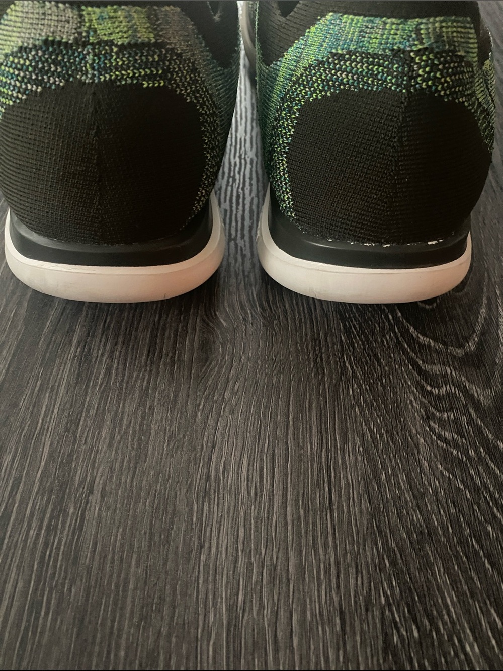 Nike Men’s Flyknit Training Shoes - Green/Black/White - Picture 6 of 9